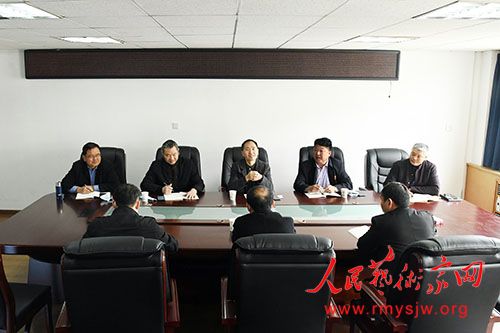 ��Ҧѩ���о�ͨѶ����̸��������ʦԺ�ٿ�