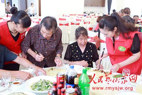 ������Ҷ�㣬ƬƬ���鳤�����º���չů�ļ�԰����