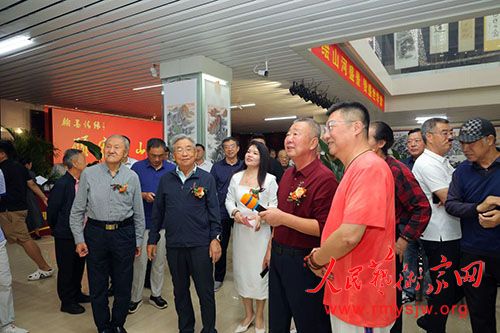 ��ī��ɽ�ӡ���������Ե �����˼���ɽˮ��չ����������¡����Ļ